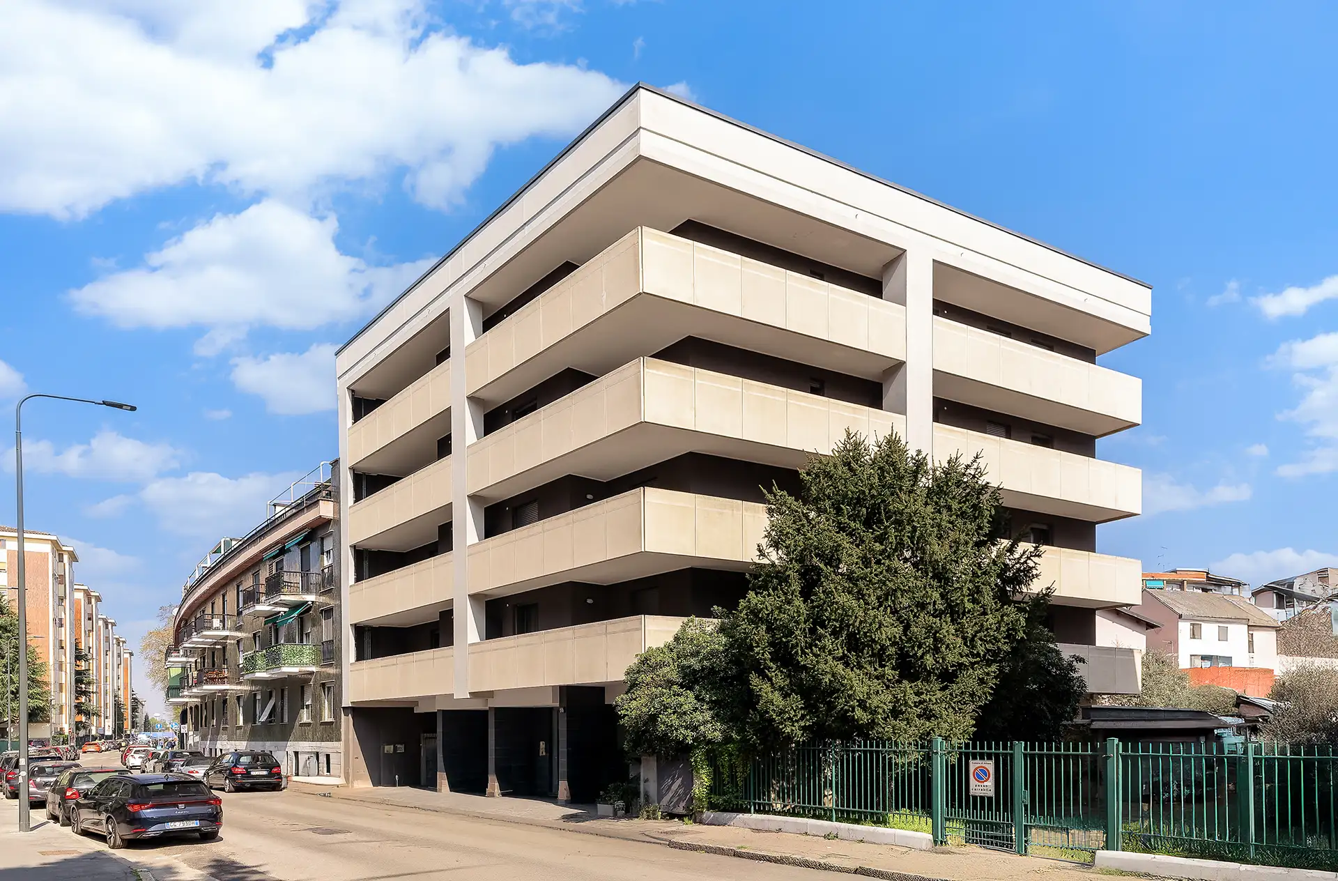 CHS Esterno Residence Milano 3